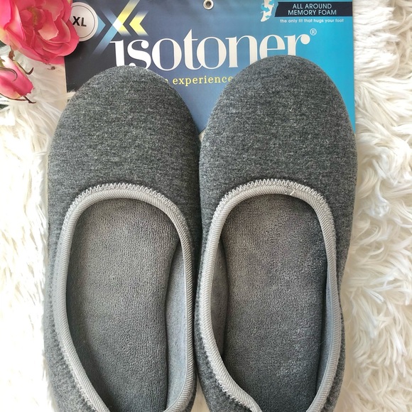New with tags ISOTONER   360 Memory Foam Slippers - Picture 3 of 5